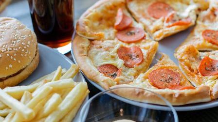 abrepizza-ou-hamburguer-1519747490116 v2 900x506